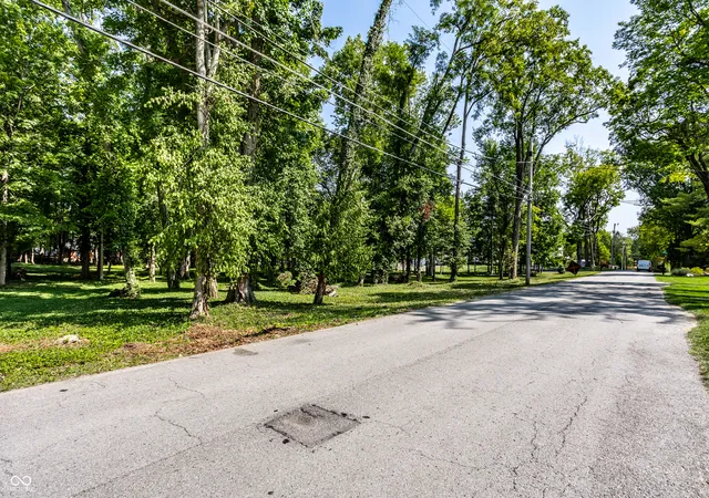 Photo 4 of Land for sale at 558 E 82nd Street, Indianapolis, IN 46240 | MLS# 22109405 | Listing updated on 2026-10-02