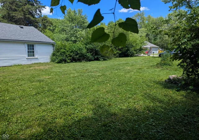 2nd image of 310 S Vine St, Indianapolis, IN 46241 | MLS# 22109407