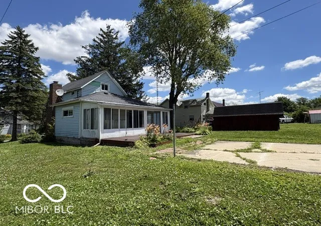 5th image of 321 W Jay St, Dunkirk, IN 47336 | MLS# 22109409