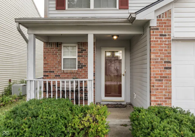 Photo 1 of Single family home for sale at 1216 Country Crk Cir, Indianapolis, IN 46234 | MLS# 22109415 | Listing updated on 2026-09-21