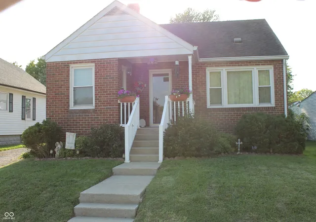 Homes for sale in Seymour, IN | 809 N Blish St, Seymour, IN 47274 | MLS# 22109421