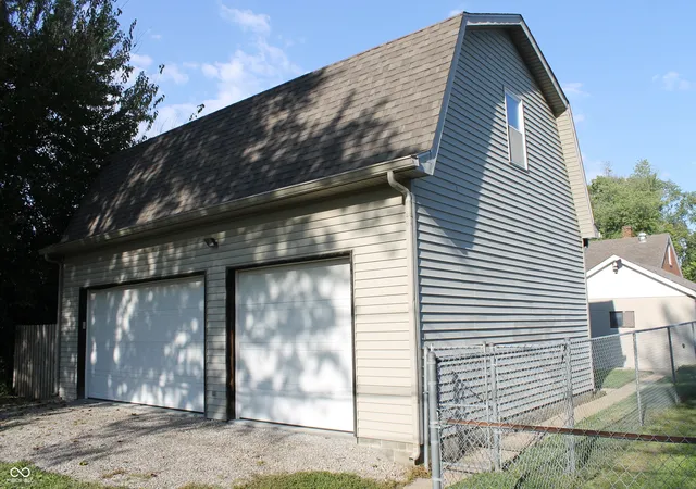 Homes for sale in Seymour, IN | 809 N Blish St, Seymour, IN 47274 | MLS# 22109421