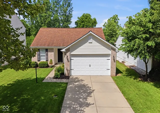 Homes for sale in Noblesville, IN | 15459 Outside Trl, Noblesville, IN 46060 | MLS# 22109441