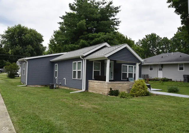 2nd image of 614 W Allen St, Bloomington, IN 47403 | MLS# 22109443