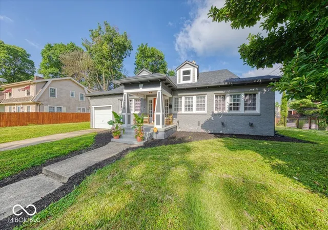 2nd image of 4578 Carrollton Ave, Indianapolis, IN 46205 | MLS# 22109450