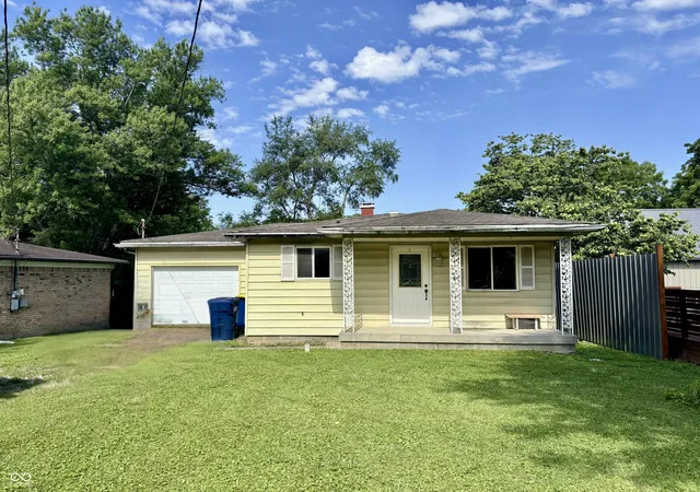 Homes for sale in Greencastle, IN | 890 Rockville Rd, Greencastle, IN 46135 | MLS# 22109473