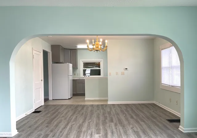 Photo 3 of Single family home for sale at 1925 N Harding St, Indianapolis, IN 46202 | MLS# 22109474 | Listing updated on 2026-10-31