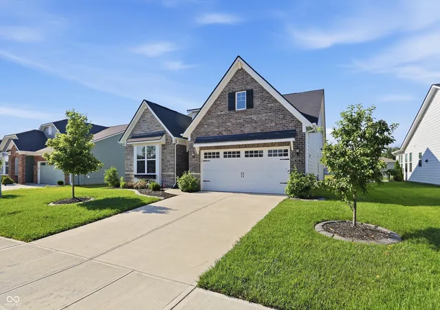 Homes for sale in Brownsburg, IN | 5807 Walkabout Wy, Brownsburg, IN 46112 | MLS# 22109485