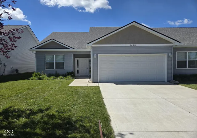 Single family home for sale at 1623 Capra Ct, Beech Grove, IN 46107 | MLS# 22109494
