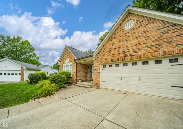 5th image of 8540 Castle Ridge Ln, Indianapolis, IN 46256 | MLS# 22109550