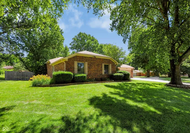 3rd image of 2577 Horizon Blvd, Greenwood, IN 46143 | MLS# 22109559