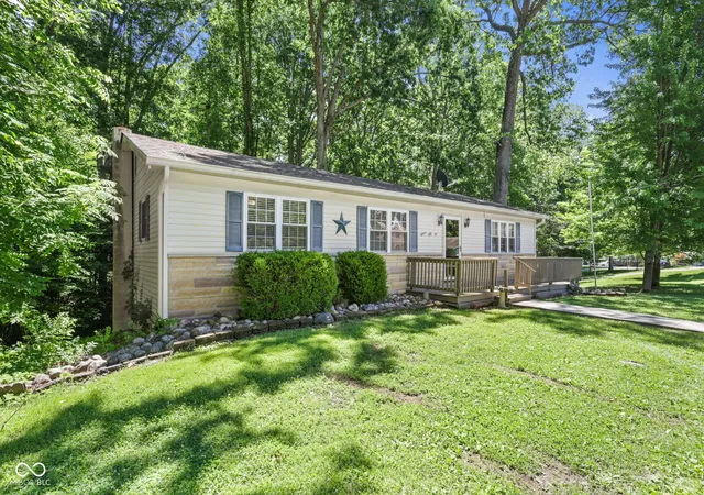 2nd image of 1855 W Shore Dr, Martinsville, IN 46151 | MLS# 22109569