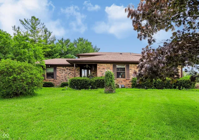 1st image of 2760 S Morristown Pike, Greenfield, IN 46140 | MLS# 22109582
