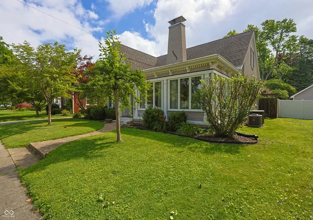 4th image of 2023 Franklin St, Columbus, IN 47201 | MLS# 22109583