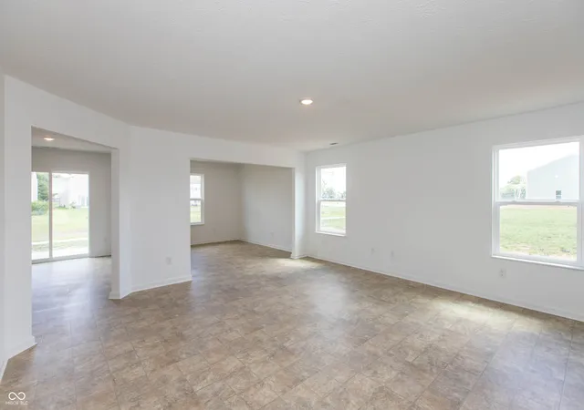 Photo 4 of Sale Pending at 2847 Brahms Way, Indianapolis, IN 46239 | MLS# 22109596 | Listing updated on 2026-10-03