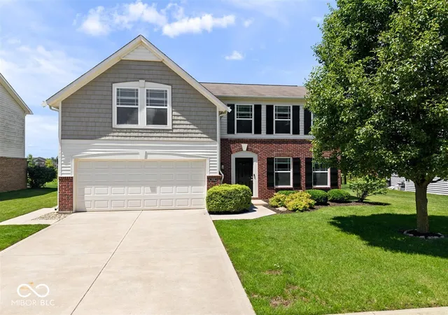 Homes for sale in Mc Cordsville, IN | 8682 N Dresden Dr, Mc Cordsville, IN 46055 | MLS# 22109598
