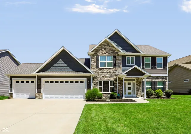 Photo 3 of Single family home for sale at 1066 Chesapeake Pointe Dr, Lafayette, IN 47909 | MLS# 22109622 | Listing updated on 2026-09-22