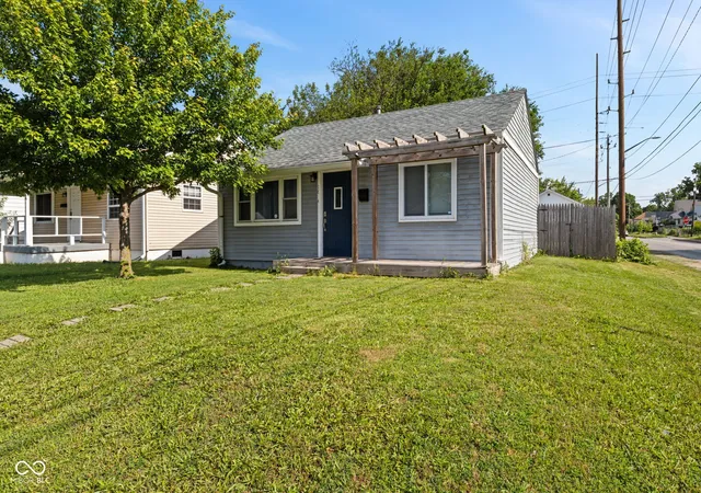 Photo 3 of Single family home for sale at 1654 Iowa St, Indianapolis, IN 46203 | MLS# 22109638 | Listing updated on 2026-08-12