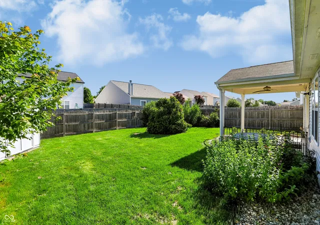 Homes for sale in Greenwood, IN | 3442 Enclave Ln, Greenwood, IN 46143 | MLS# 22109641