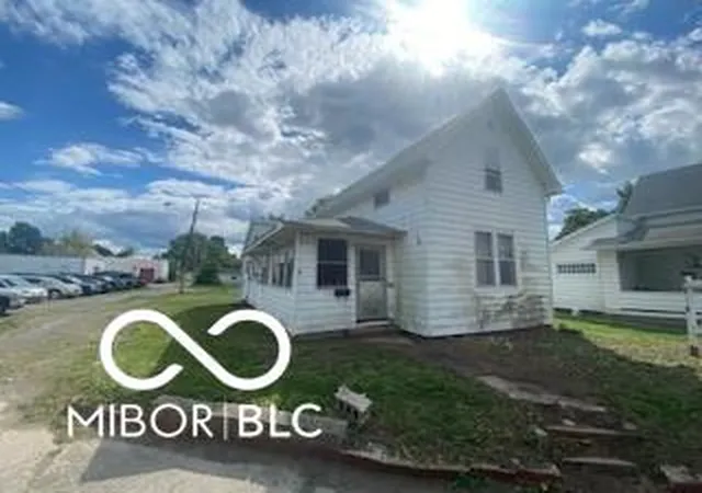 1st image of 1411 Ohio Ave, Anderson, IN 46016 | MLS# 22109642