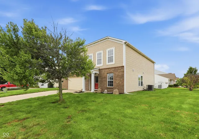 Homes for sale in Lafayette, IN | 2650 Gawain Dr, Lafayette, IN 47909 | MLS# 22109647
