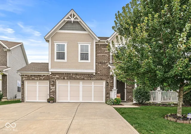 Homes for sale in Zionsville, IN | 7713 Eagle Point, Zionsville, IN 46077 | MLS# 22109655