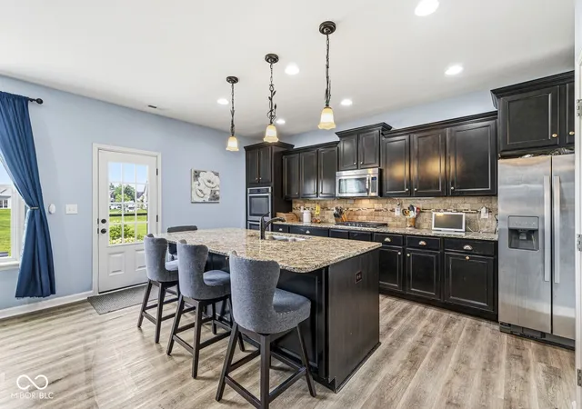 Homes for sale in Zionsville, IN | 7713 Eagle Point, Zionsville, IN 46077 | MLS# 22109655