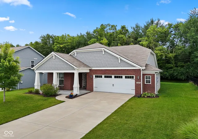 2nd image of 5691 Grosbeak Dr, Greenwood, IN 46143 | MLS# 22109685