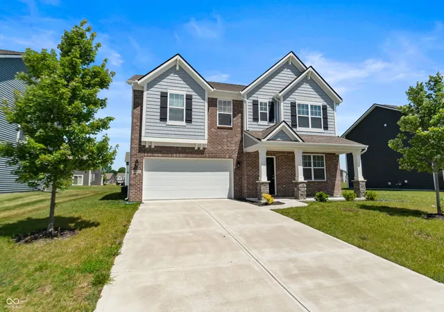 Homes for sale in Brownsburg, IN | 6843 Arrowhead Dr, Brownsburg, IN 46112 | MLS# 22109693