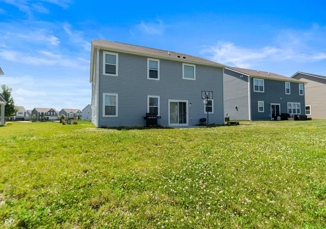 Homes for sale in Brownsburg, IN | 6843 Arrowhead Dr, Brownsburg, IN 46112 | MLS# 22109693