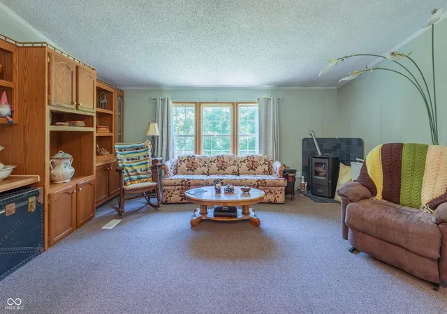 Photo 4 of Sale Pending at 982 E Porter Ridge Rd, Spencer, IN 47460 | MLS# 22109698 | Listing updated on 2026-08-21