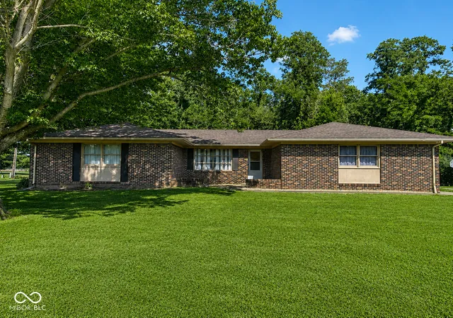 image of 6 U Dr, Cloverdale, IN 46120 | MLS# 22109738