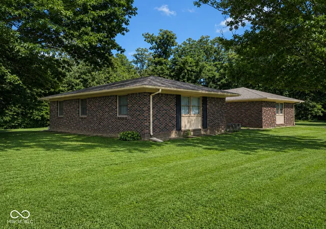 image of 6 U Dr, Cloverdale, IN 46120 | MLS# 22109738