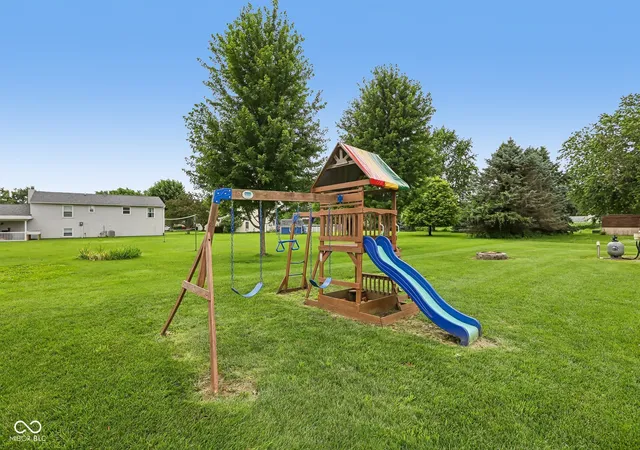 Homes for sale in Frankfort, IN | 149 E County Road 180 N, Frankfort, IN 46041 | MLS# 22109742