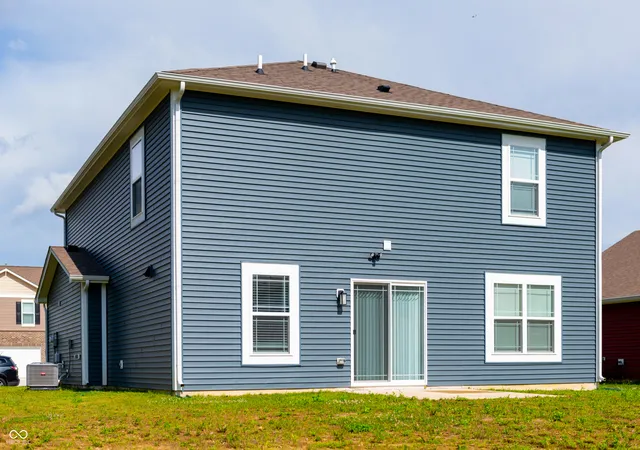Photo 3 of Single family home for sale at 6248 Basden Dr, Indianapolis, IN 46221 | MLS# 22109755 | Listing updated on 2026-06-24