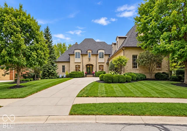 Photo 3 of Single family home for sale at 15479 Hidden Oaks Ln, Carmel, IN 46033 | MLS# 22109761 | Listing updated on 2026-09-24