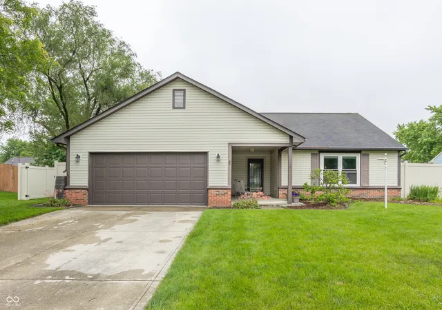 Homes for sale in Fortville, IN | 206 E Delaware St, Fortville, IN 46040 | MLS# 22109786
