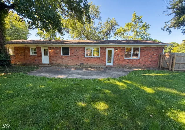 Photo 4 of Single family home for sale at 5110 Winston Dr, Indianapolis, IN 46226 | MLS# 22109811 | Listing updated on 2026-10-01