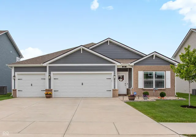 1st image of 290 Waterford Ln, Pendleton, IN 46064 | MLS# 22109818