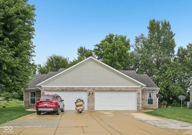 1st image of 497 Nick Ct, Martinsville, IN 46151 | MLS# 22109835