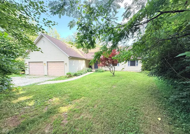 Homes for sale in Crawfordsville, IN | 2545 E Overcoat Rd, Crawfordsville, IN 47933 | MLS# 22109858