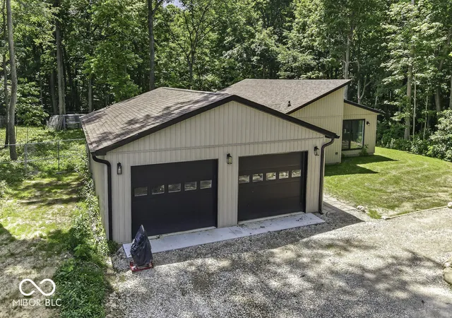 Photo 2 of Single family home for sale at 6888 S State Rd 44, Martinsville, IN 46151 | MLS# 22109872 | Listing updated on 2026-07-02