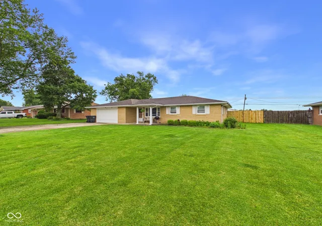 2nd image of 509 Imy Ln, Anderson, IN 46013 | MLS# 22109876