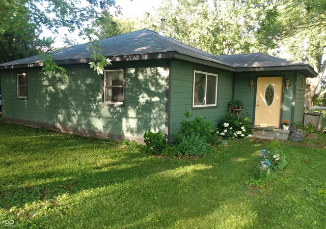 Photo 1 of Single family home for sale at 307 N Pike St, Kempton, IN 46049 | MLS# 22109892 | Listing updated on 2026-07-02