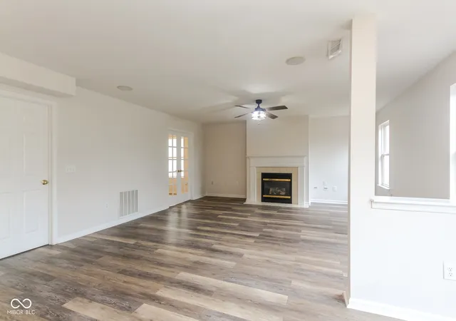 3rd image of 5757 Columbia Cir, Greenwood, IN 46142 | MLS# 22109897