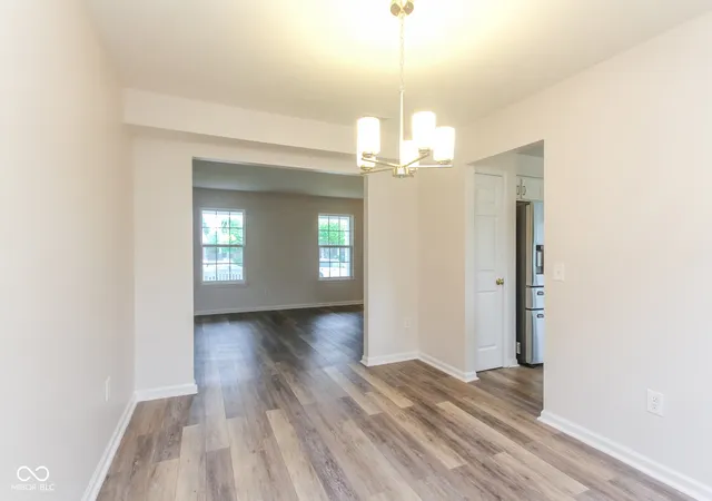 5th image of 5757 Columbia Cir, Greenwood, IN 46142 | MLS# 22109897