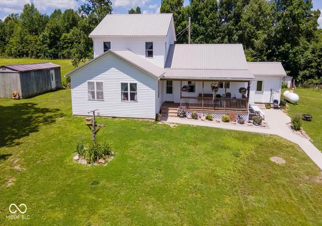 Homes for sale in North Vernon, IN | 6190 E County Road 800 N, North Vernon, IN 47265 | MLS# 22109901