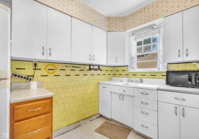 4th image of 117 N Colorado St, Hobart, IN 46342 | MLS# 22109908