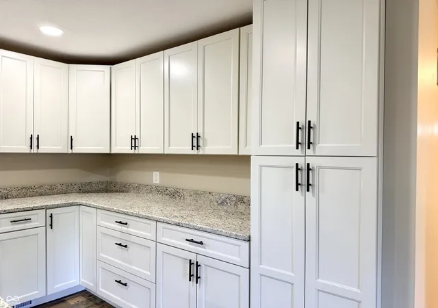 Photo 4 of Single family home for sale at 1595 W US Hwy 136, Crawfordsville, IN 47933 | MLS# 22109947 | Listing updated on 2026-09-25