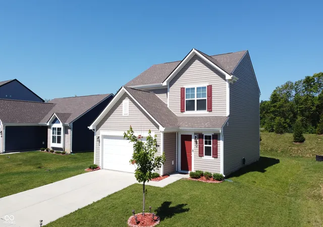 1st image of 4152 Sedgewick Ln, Columbus, IN 47201 | MLS# 22109971